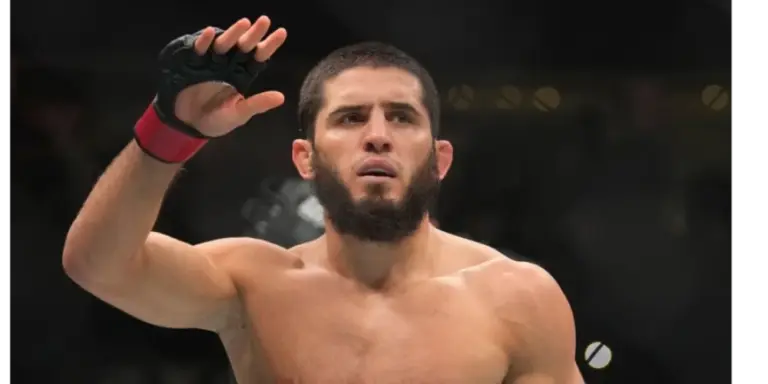 Бұрынғы UFC чемпионы Махачев туралы пікір білдірді