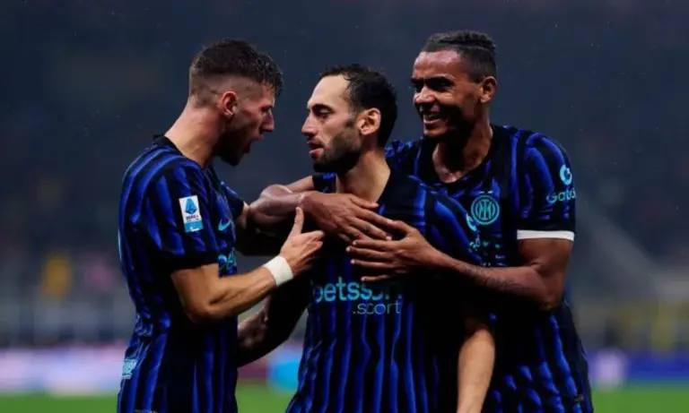 Фиорентина – АЕК: смотреть онлайн прямой эфир (28.11.2025)