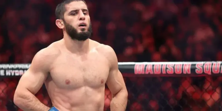 Иан Гарри Ислам Махачевпен жекпе-жек өткізгісі келетінін айтты