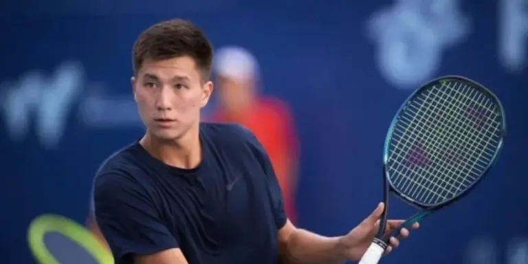 Жұқаев мықты қарсыласты жеңіп, жартылай финалға жол ашты