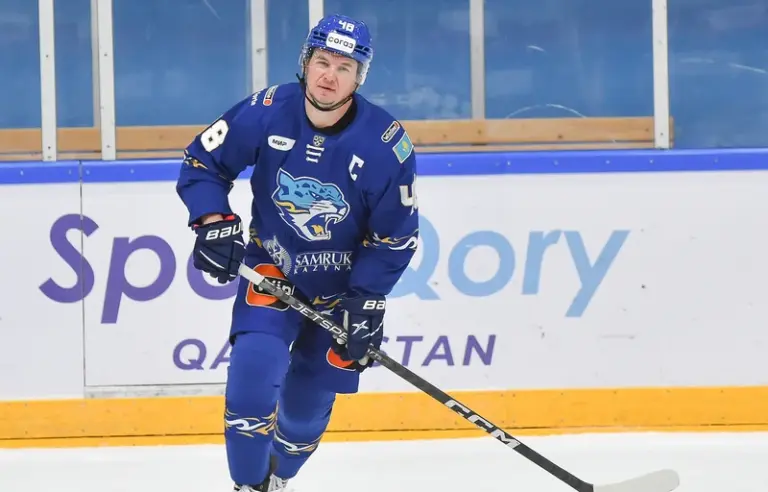 Названа причина перехода Романа Старченко из «Барыса» в «Номад»