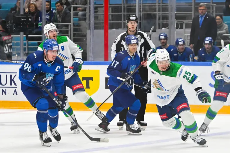 «Барыс» пропустил семь шайб в Уфе и уступил «Салавату Юлаеву»