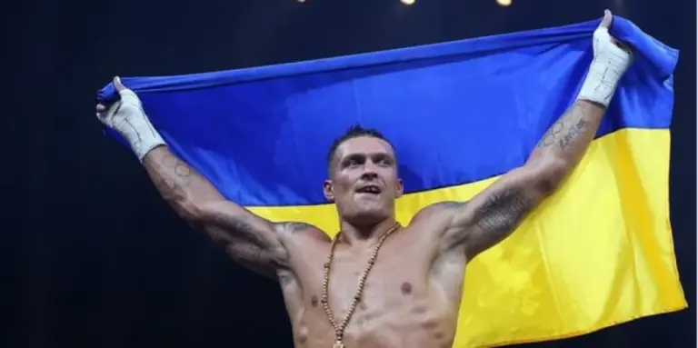 Усик міндетті қорғаныстан бас тартты: WBO Уордлиді чемпионы деп таныды