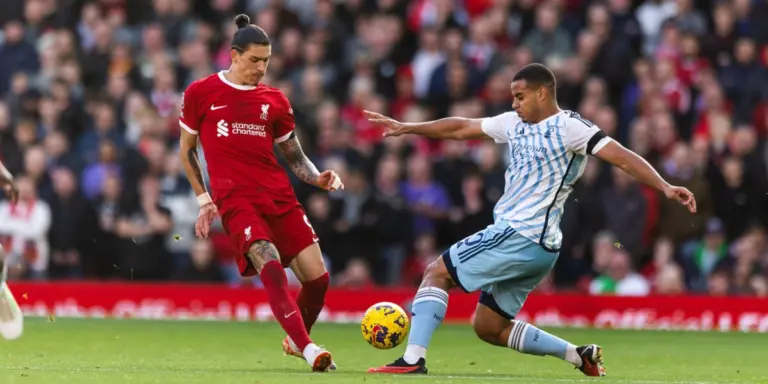 Ливерпуль – Ноттингем Форест: смотреть онлайн прямой эфир (22 ноября 2025)