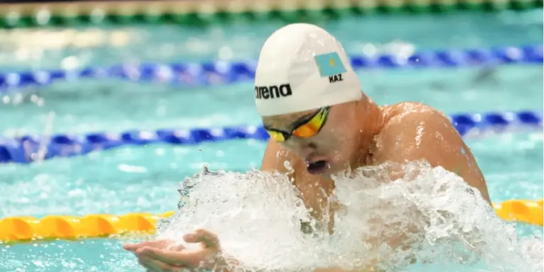Қазақстандық жүзгіш Айбат Мырзамұратов Сауд Арабиясының Эр-Рияд қаласында көзге түсті