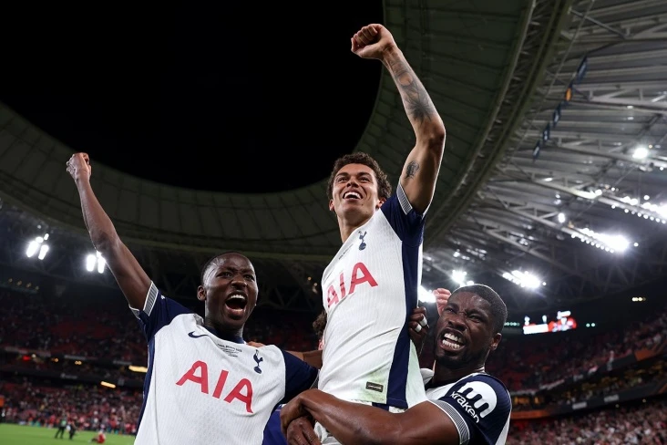 Тоттенхэм – Манчестер Юнайтед: смотреть онлайн прямой эфир (08.11.2025)