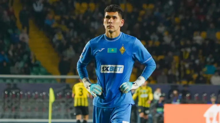 Сейв Анарбекова против «Интера» вошел в число лучших по версии УЕФА