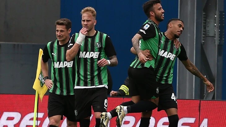 Сассуоло – Дженоа: смотреть онлайн прямой эфир (03.11.2025)