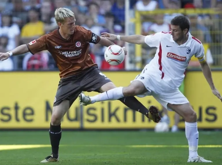 Фрайбург – Санкт-Паули: смотреть онлайн прямой эфир (09.11.2025)