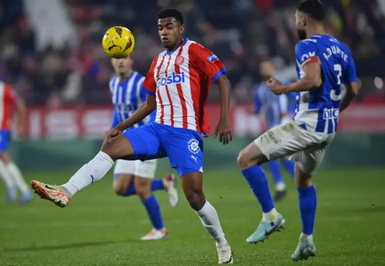 Жирона – Алавес: смотреть онлайн прямой эфир (08.11.2025)