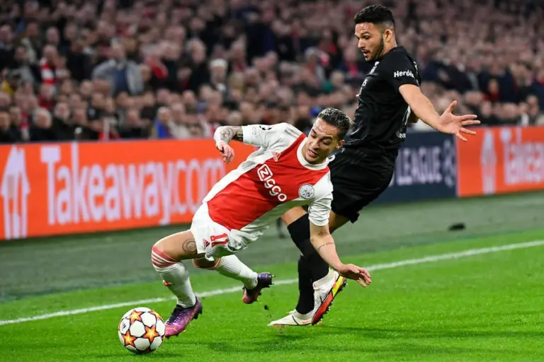 Аякс – Бенфика: смотреть онлайн прямой эфир (25.11.2025)