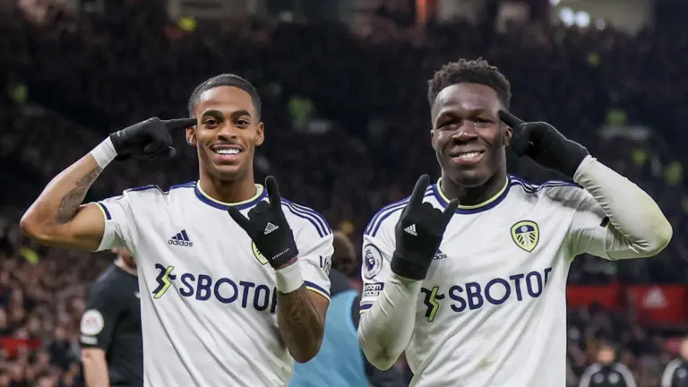 Лидс Юнайтед – Ливерпуль: смотреть онлайн прямой эфир (06.12.2025)