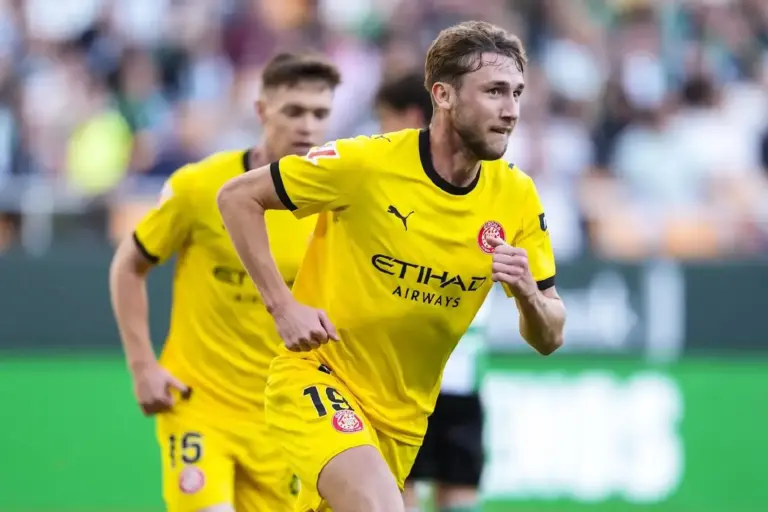 Антоньяно – Вильярреал: смотреть онлайн прямой эфир (04.12.2025)