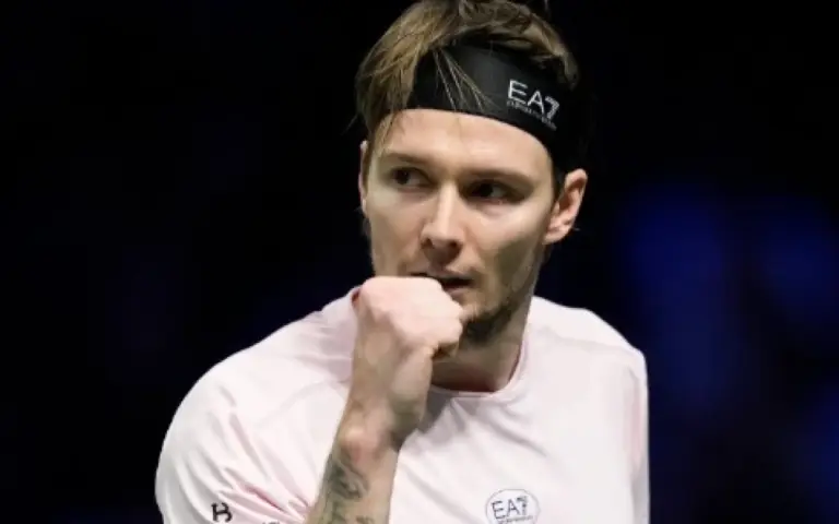 Қазақстандық теннисші эйс саны жөнінен әлемде үздік бестікке кірді