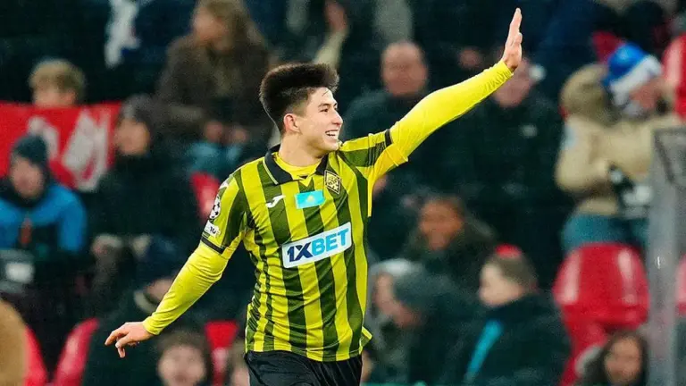 Кайрат – Олимпиакос: где смотреть онлайн трансляцию матча Лиги чемпионов (09.12.2025)