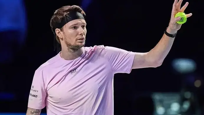 Александр Бублик с титулом в Гонконге ворвался в топ-10 мирового рейтинга