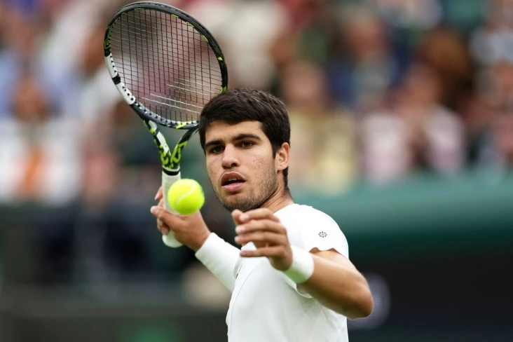 Карлос Алькарас — Алекс Де Минор: прогноз на матч Australian Open (28.01.2026)