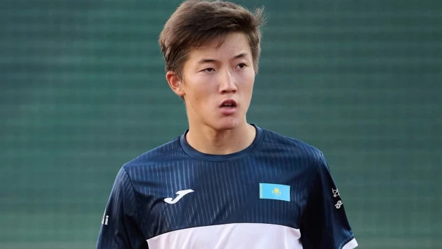 Жалгасбай уверенно начал путь на юниорском Australian Open