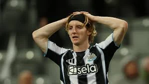 Энтони Гордон сделал хет-трик в матче с «Карабахом»