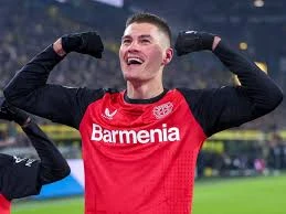 «Байер» обыграл «Олимпиакос» благодаря дублю Шика