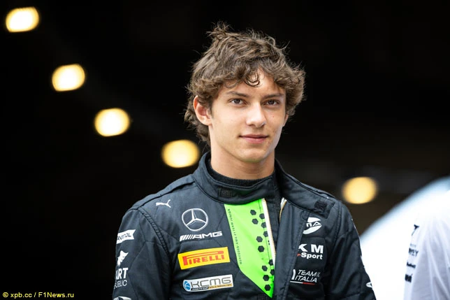 19-летний пилот «Мерседеса» взял вторую победу подряд и возглавил чемпионат «Формулы-1»